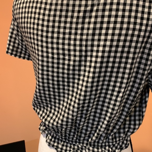 NWT - black/white plaid top - Picture 3 of 4